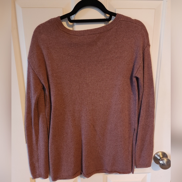 Talula Cashmere and Angora Sweater, size XS, burgundy - Picture 3 of 5